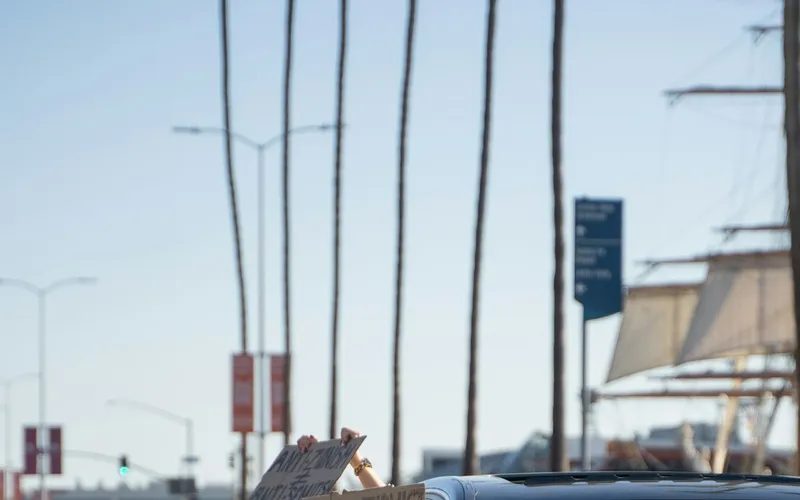 California's About to Make Robot Cars Pay Up