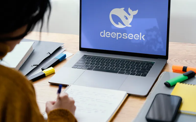 DeepSeek Just Dropped v4 and It's Actually Better Than ChatGPT