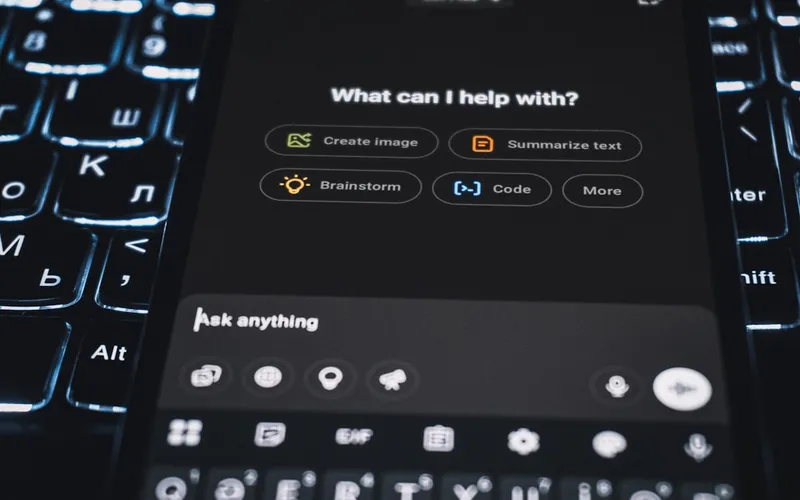 DeepSeek v4 just dropped and it's absolutely demolishing ChatGPT