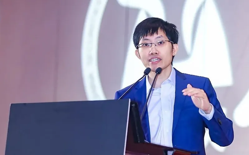 DeepSeek v4 Just Dropped and America's Getting Nervous